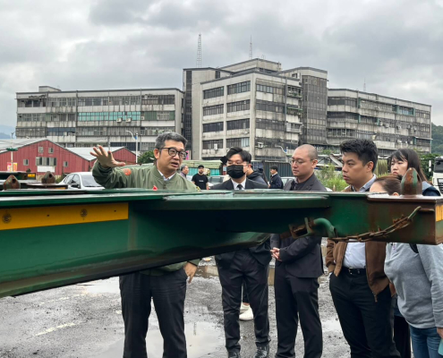 台空海運報關專業體驗日_拖車板架